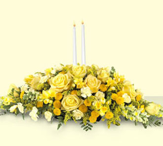 The Golden Splendor Centerpiece