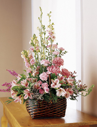  Exquisite Memorial   Basket  