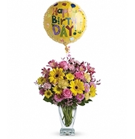 Teleflora's Birthday Ribbon Bouquet